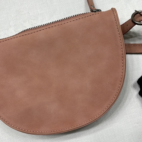 Fanny pack - Picture 3 of 5